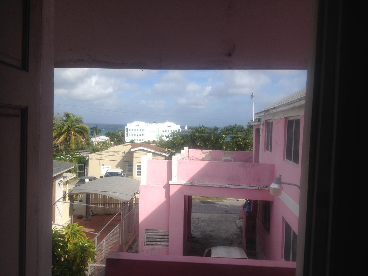 Da Pink And White Castle Nassau